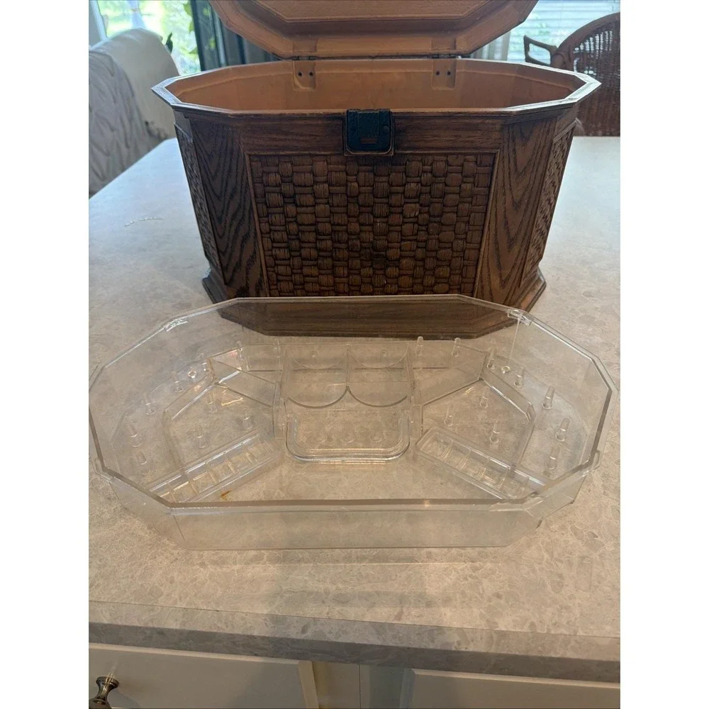 MCM Vintage Lerner Plastic Sewing Box w/ Interior Accessory Tray Faux Wood/Weave